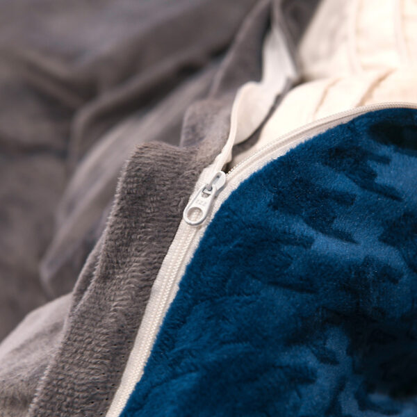 Product image for  Three-dimensional Carved Velvet Senior Four-piece Thick Bed Sheet Bed & Bath 9