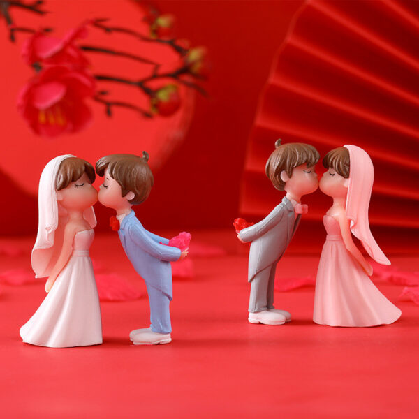 Product image for  Cute Wedding Couple Micro Landscape DIY Decorative Plastic Ornaments Ornaments 4
