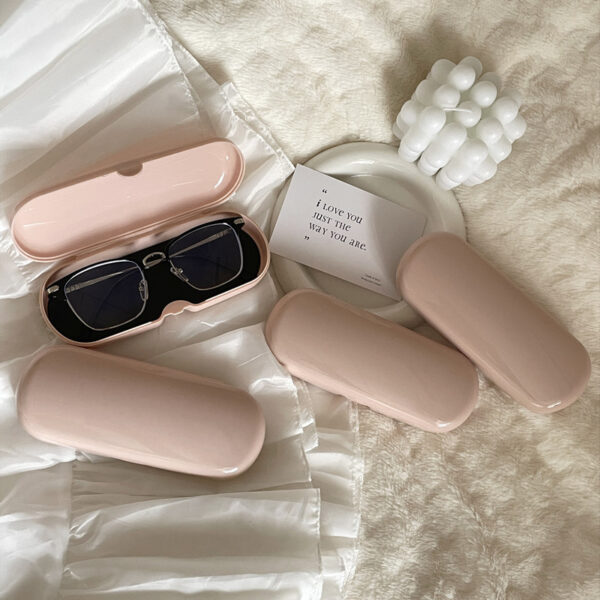 Product image for  Portable Cream Simple Frame Glasses Case Home Décor 6