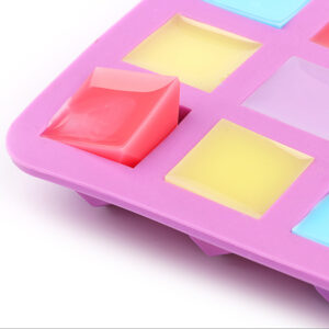 Product image for  18 Grid Silicone Diamond Ice Cube Mold Home Décor 17