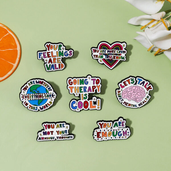 Product image for  Personalized English Creative Letters Cartoon Golden M Badge Home Décor 8