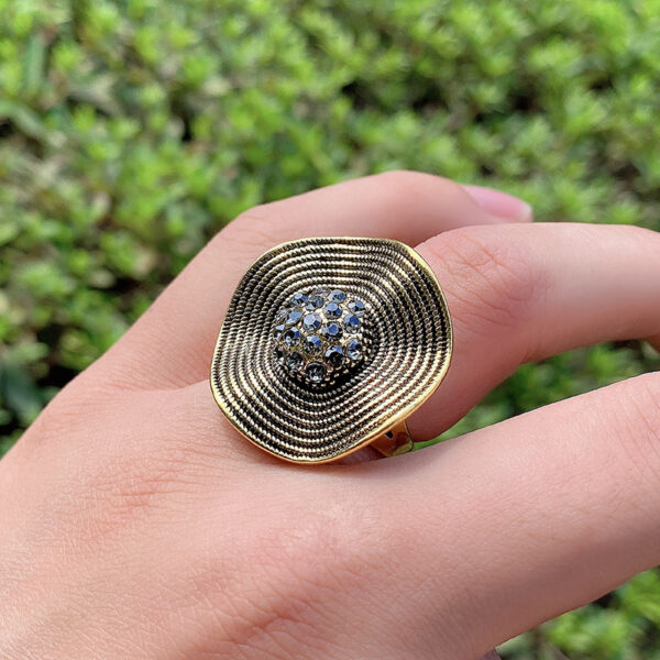Product image for  Temperament Lotus Leaf Inlaid Crystal Zircon Ring Home Décor 4