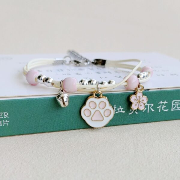 Product image for  Simple And Cute Cartoon Flower Bracelet Home Décor 6